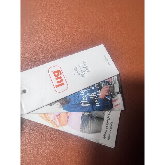 Lug Mini Handspring RFID NWT Blocking Women's Wallet Quilted Travel – Black - Picture 4 of 10